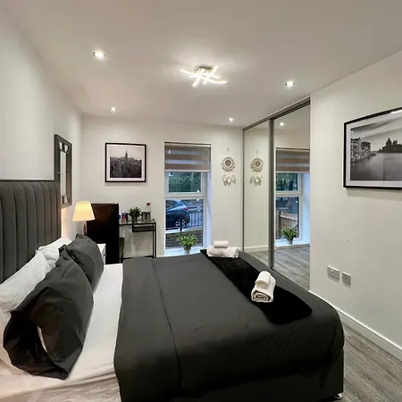 Private Bedroom - Modern Flat - West End Glasgow Exterior photo