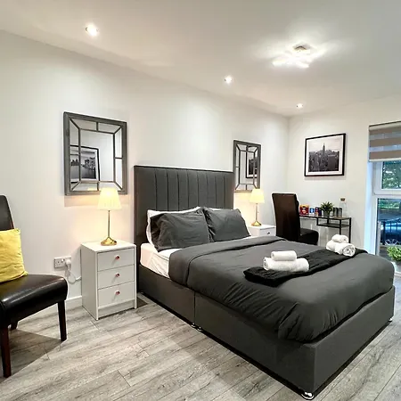 Private Bedroom - Modern Flat - West End Glasgow Exterior photo