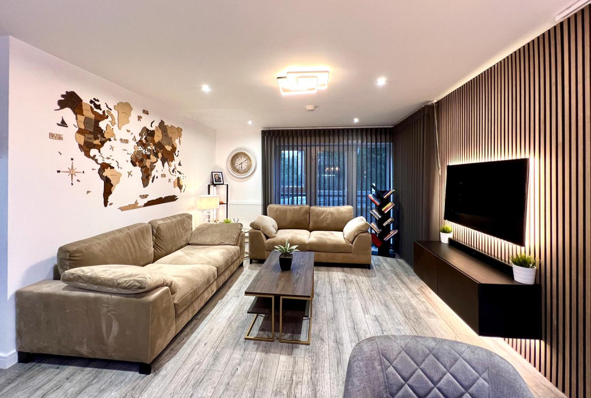 Private Bedroom - Modern Flat - West End Glasgow